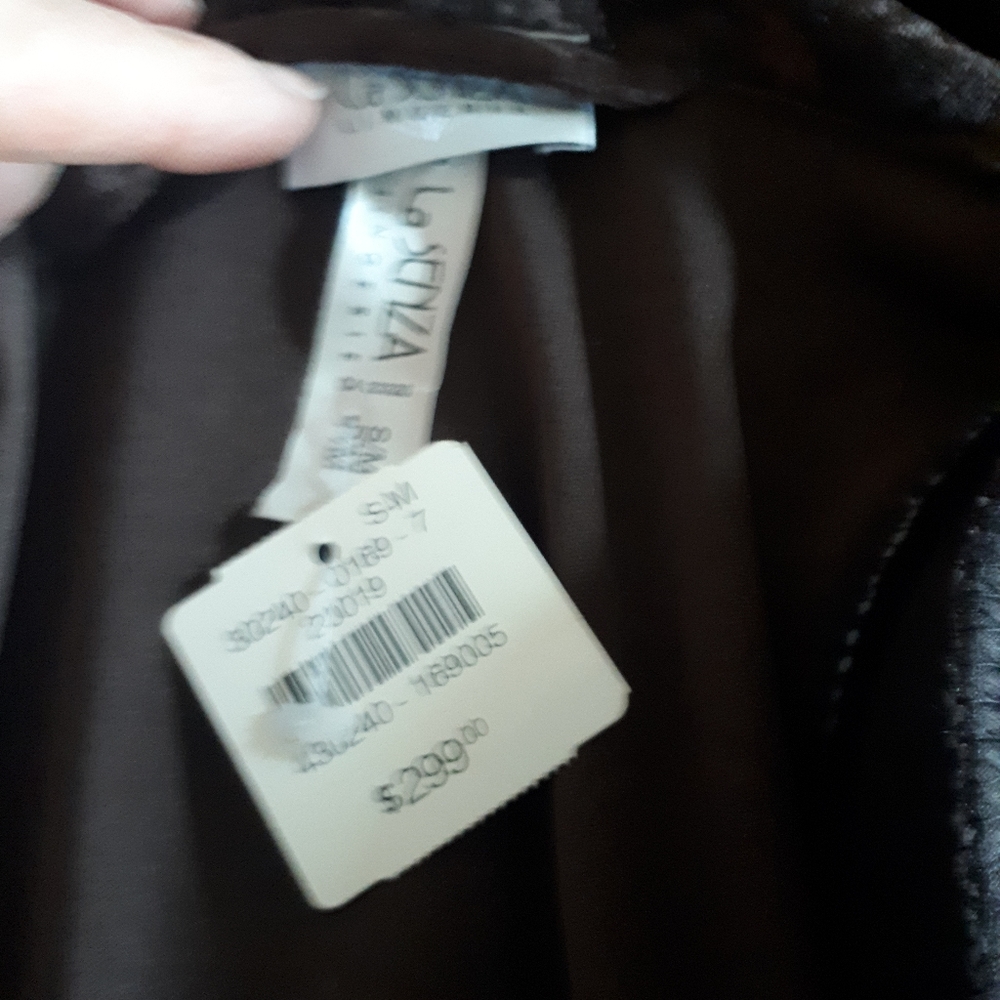 Velvet robe - Picture 4 of 8